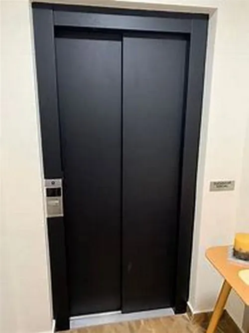Revestimento de elevadores